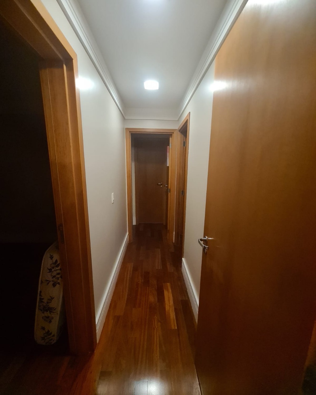 Apartamento à venda com 3 quartos, 122m² - Foto 18