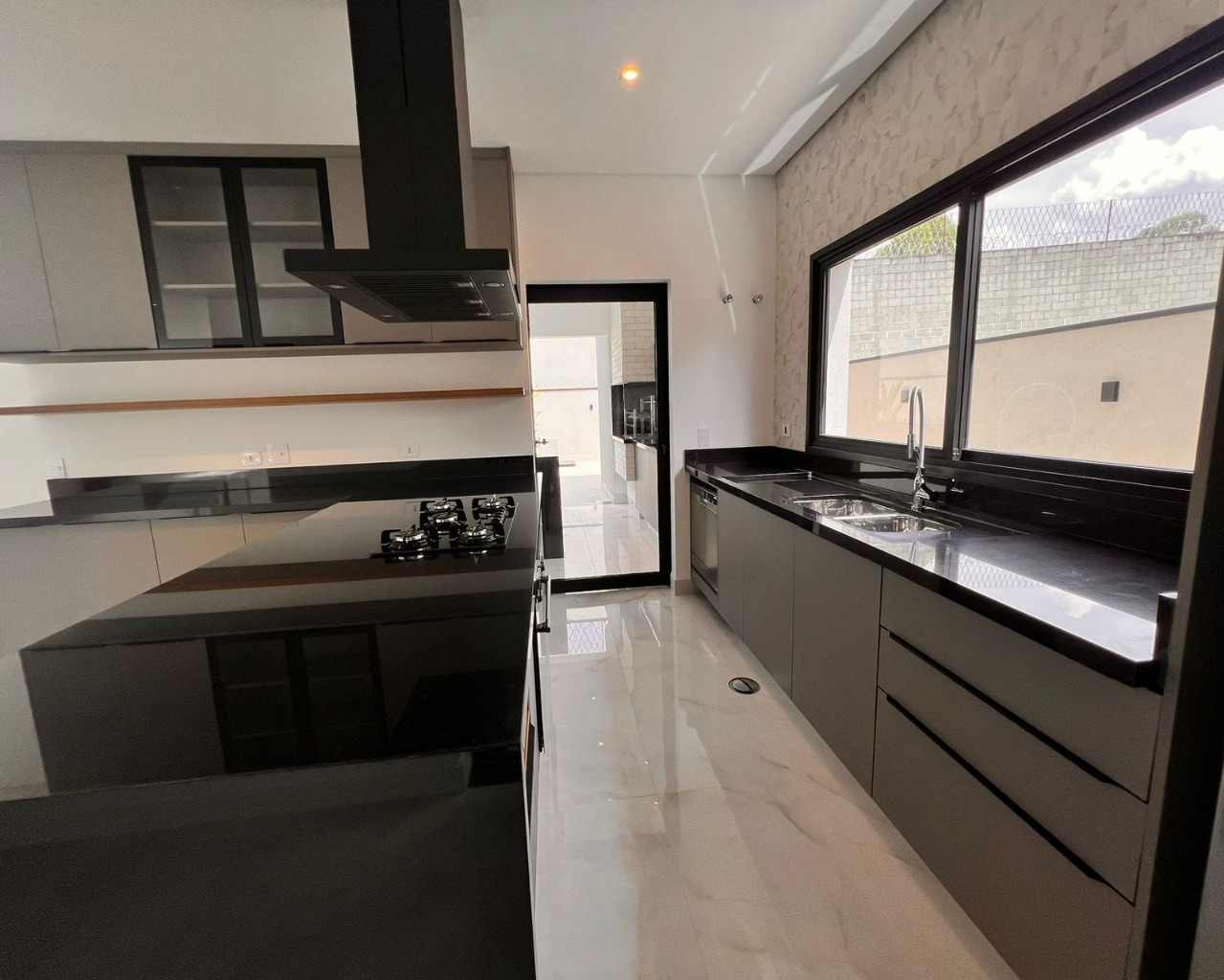 Casa à venda com 4 quartos, 405m² - Foto 31