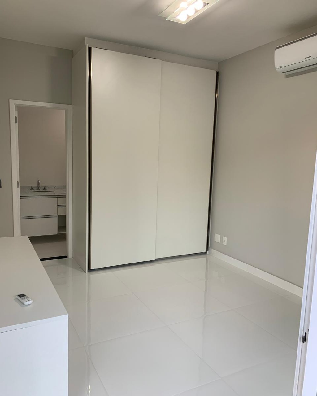 Apartamento para alugar com 1 quarto, 50m² - Foto 13