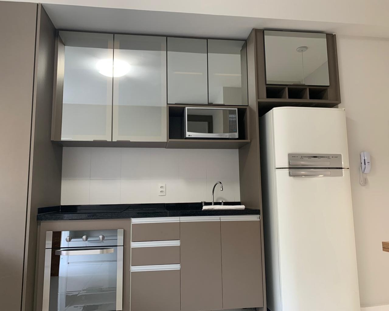 Apartamento para alugar com 1 quarto, 50m² - Foto 42