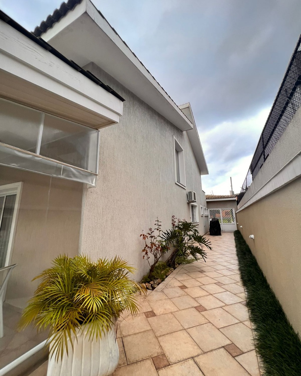 Casa à venda e aluguel com 4 quartos, 360m² - Foto 10