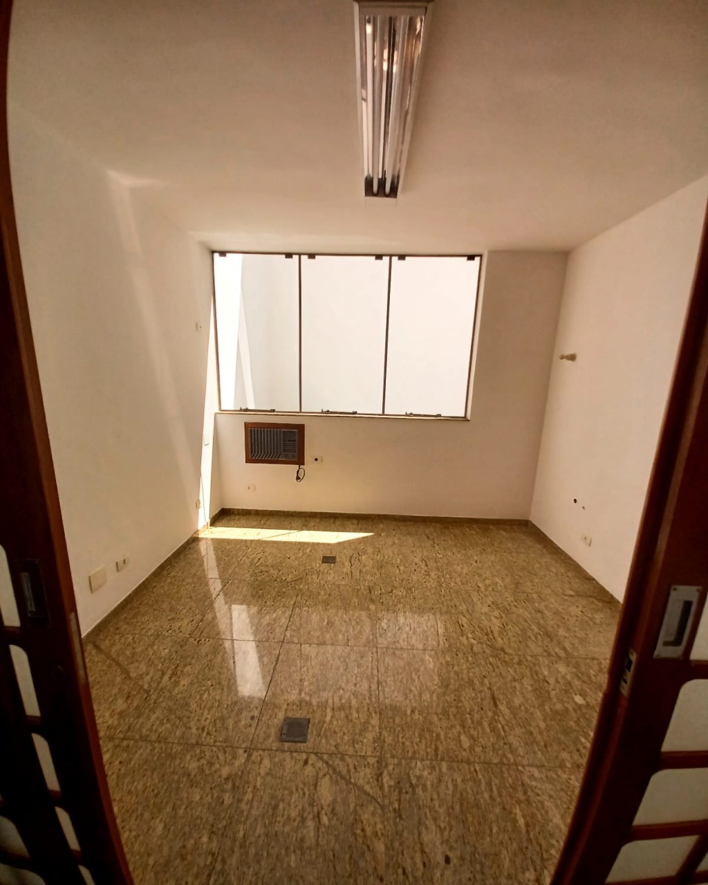 Conjunto Comercial-Sala à venda e aluguel, 304m² - Foto 19