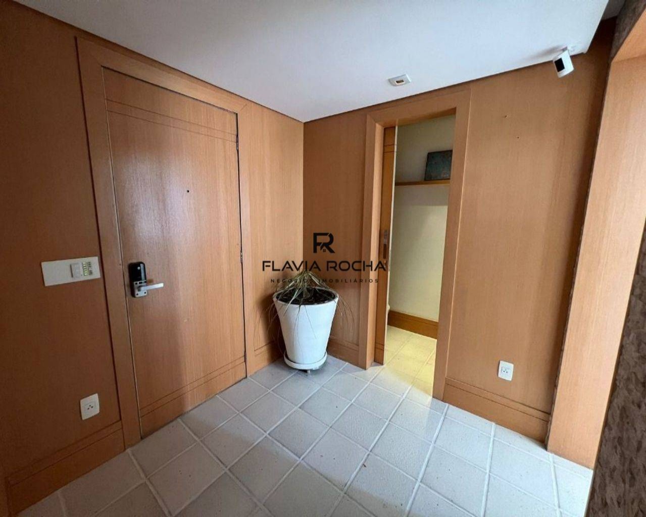 Apartamento à venda e aluguel com 3 quartos, 177m² - Foto 2