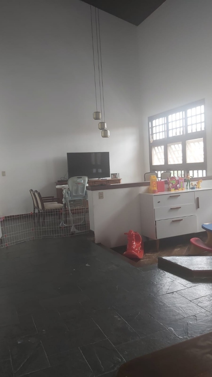 Casa de Condomínio à venda com 3 quartos, 320m² - Foto 6