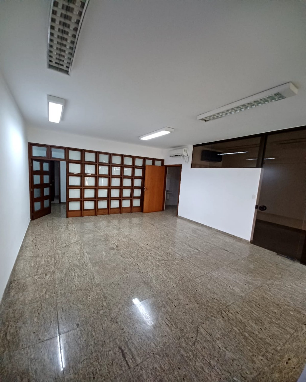 Conjunto Comercial-Sala à venda e aluguel, 304m² - Foto 8