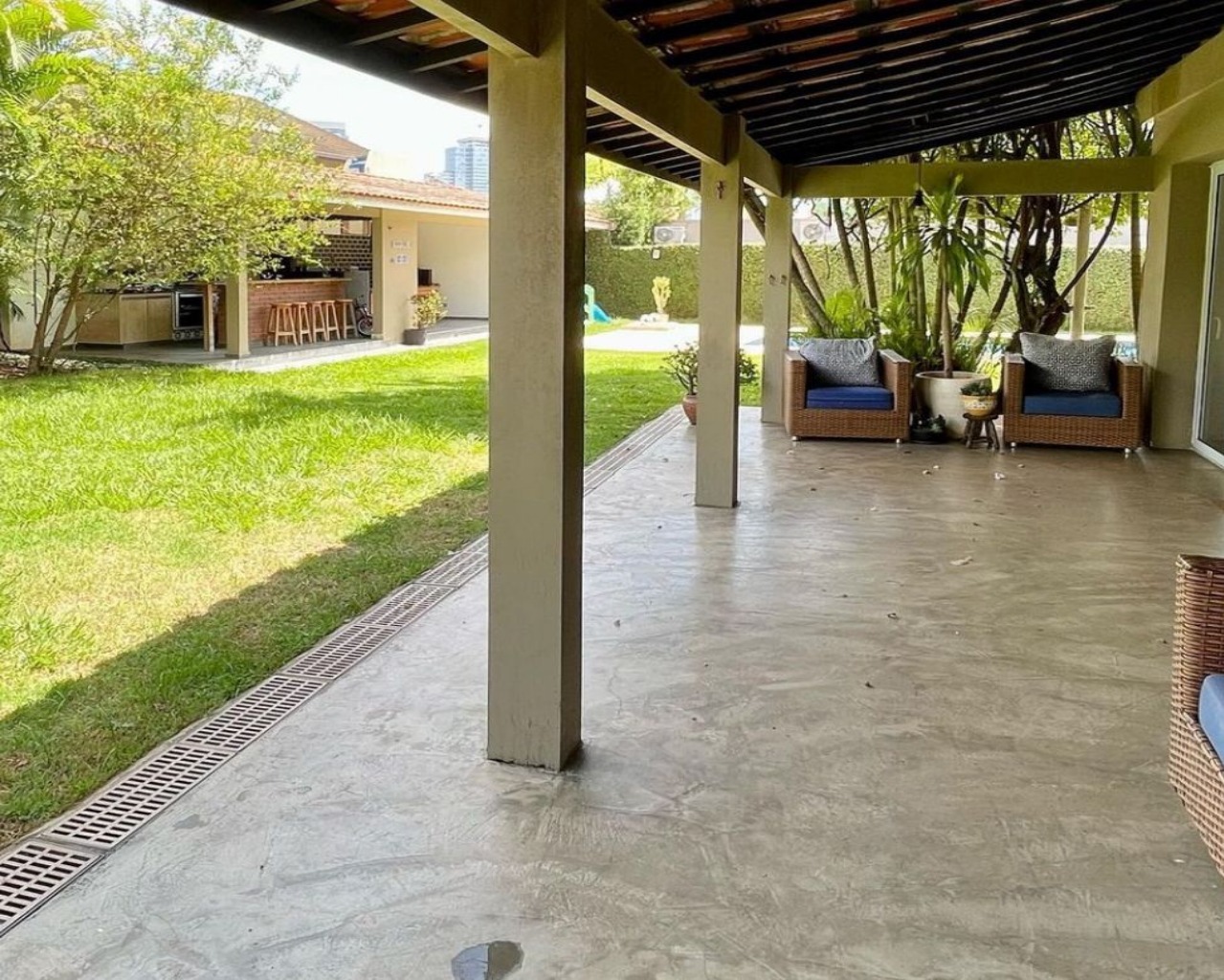 Casa de Condomínio à venda com 3 quartos, 330m² - Foto 9