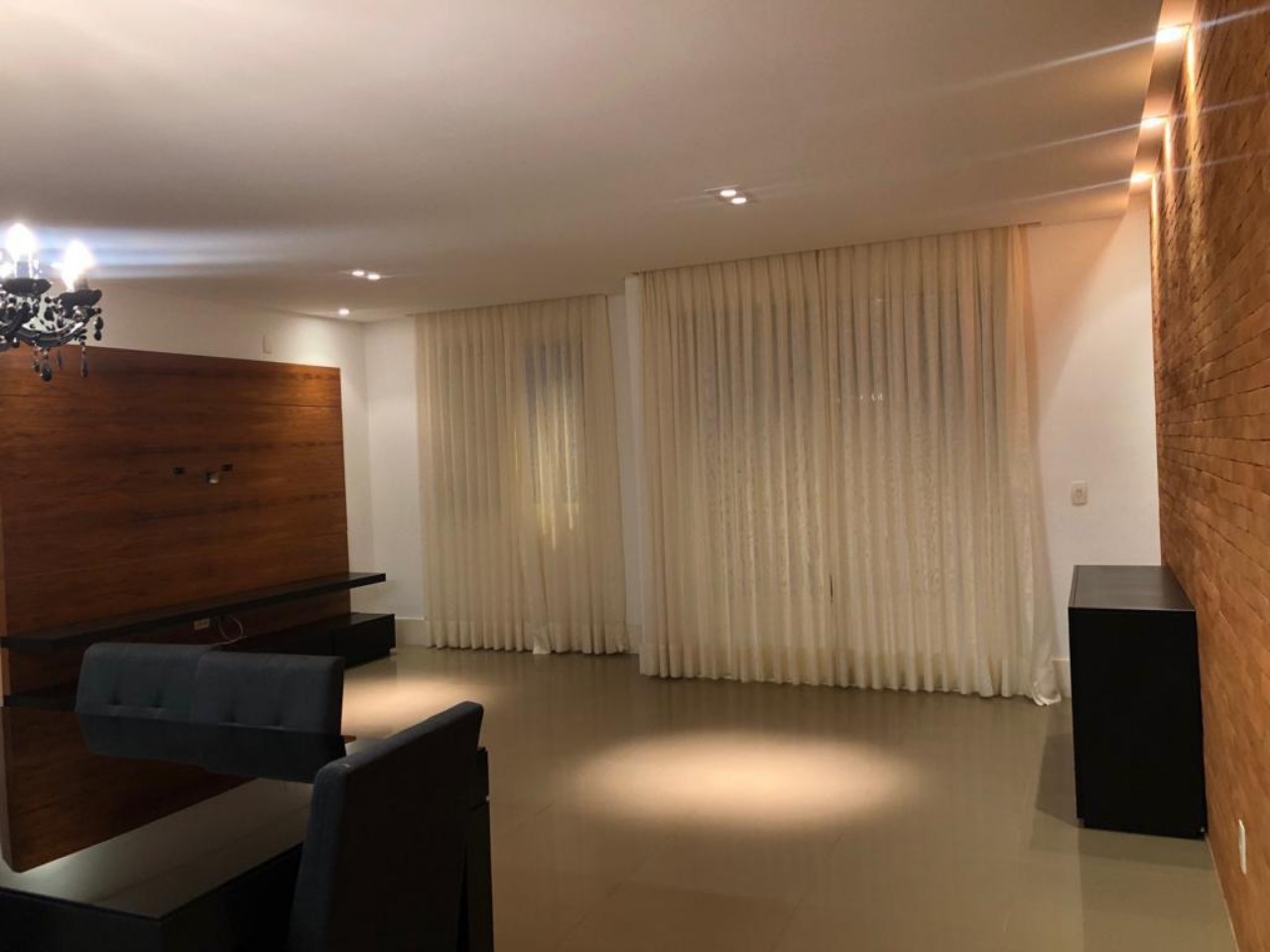 Apartamento à venda com 2 quartos, 100m² - Foto 2