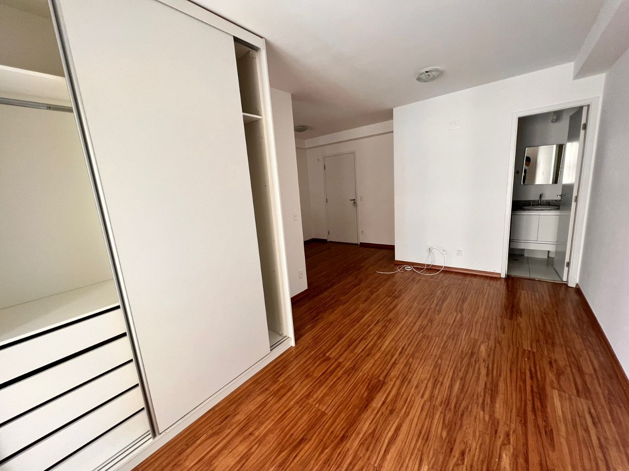 Apartamento à venda e aluguel com 1 quarto, 40m² - Foto 12