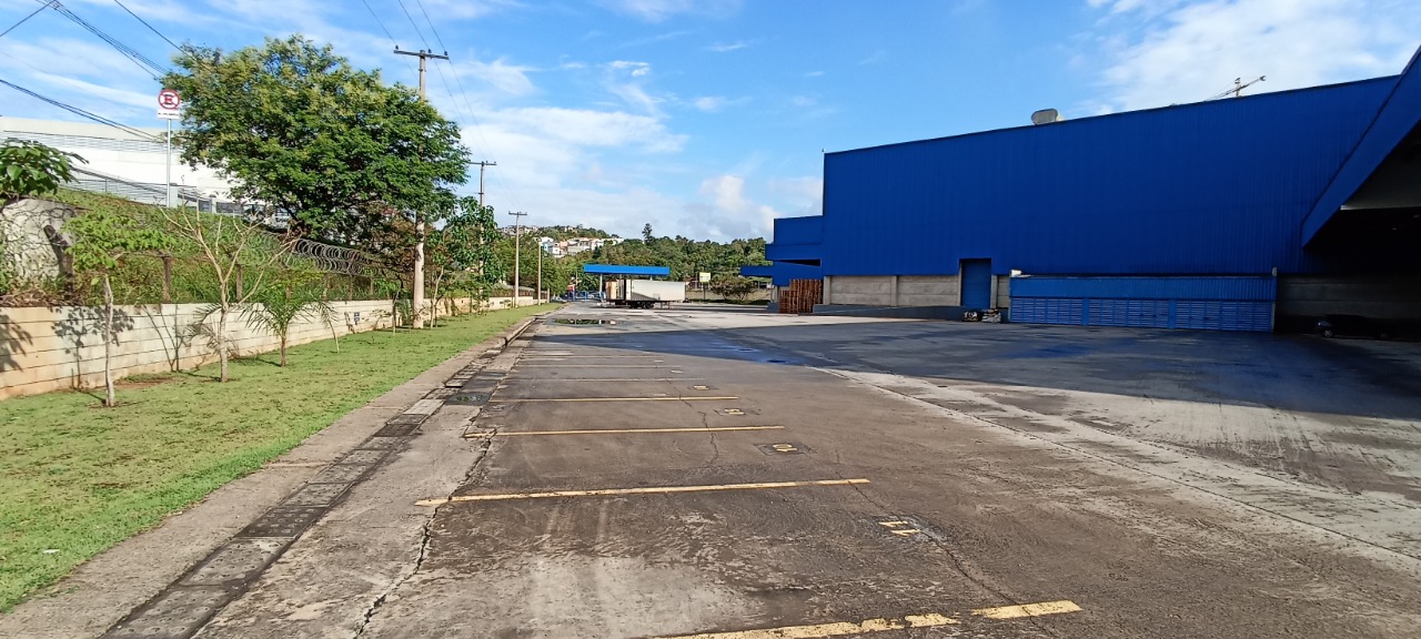 Depósito-Galpão-Armazém para alugar, 3426m² - Foto 2