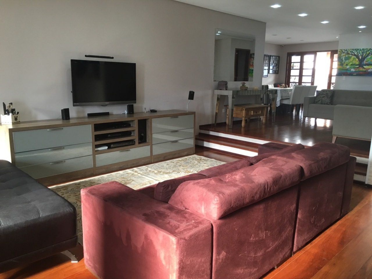 Casa à venda com 3 quartos, 240m² - Foto 2