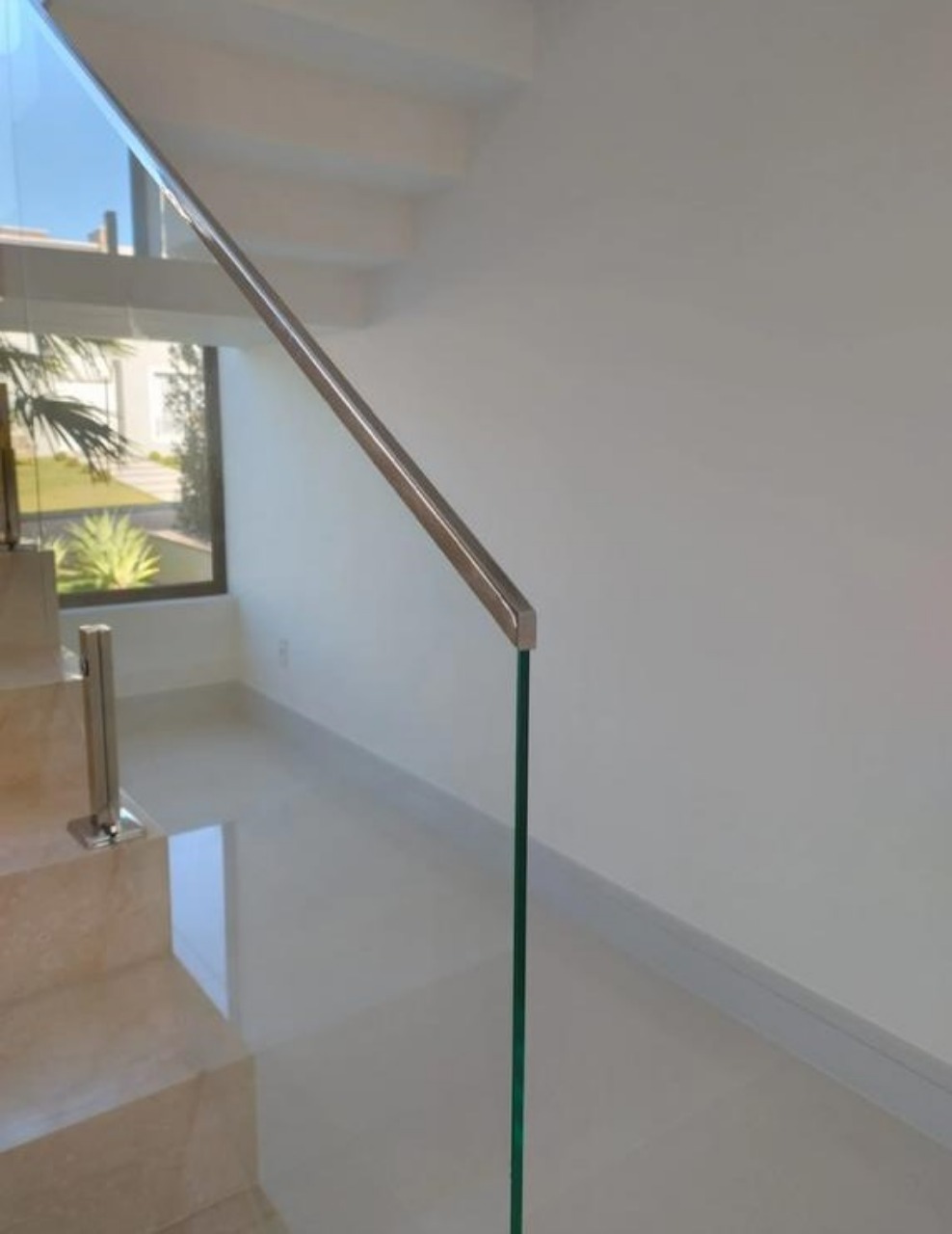 Casa de Condomínio à venda com 4 quartos, 420m² - Foto 4