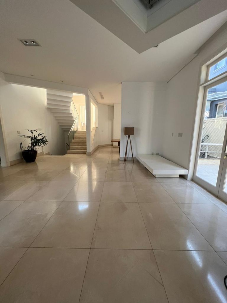 Casa à venda com 4 quartos, 580m² - Foto 5