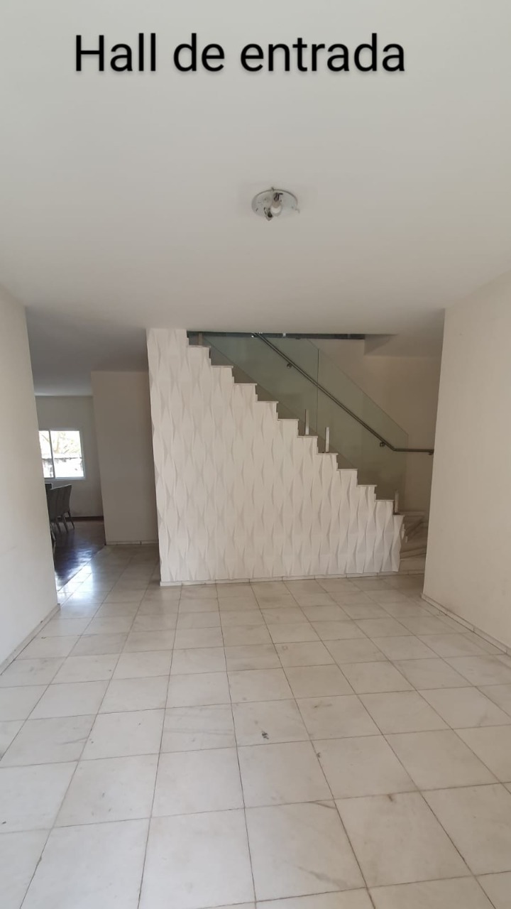 Casa à venda com 3 quartos, 338m² - Foto 18