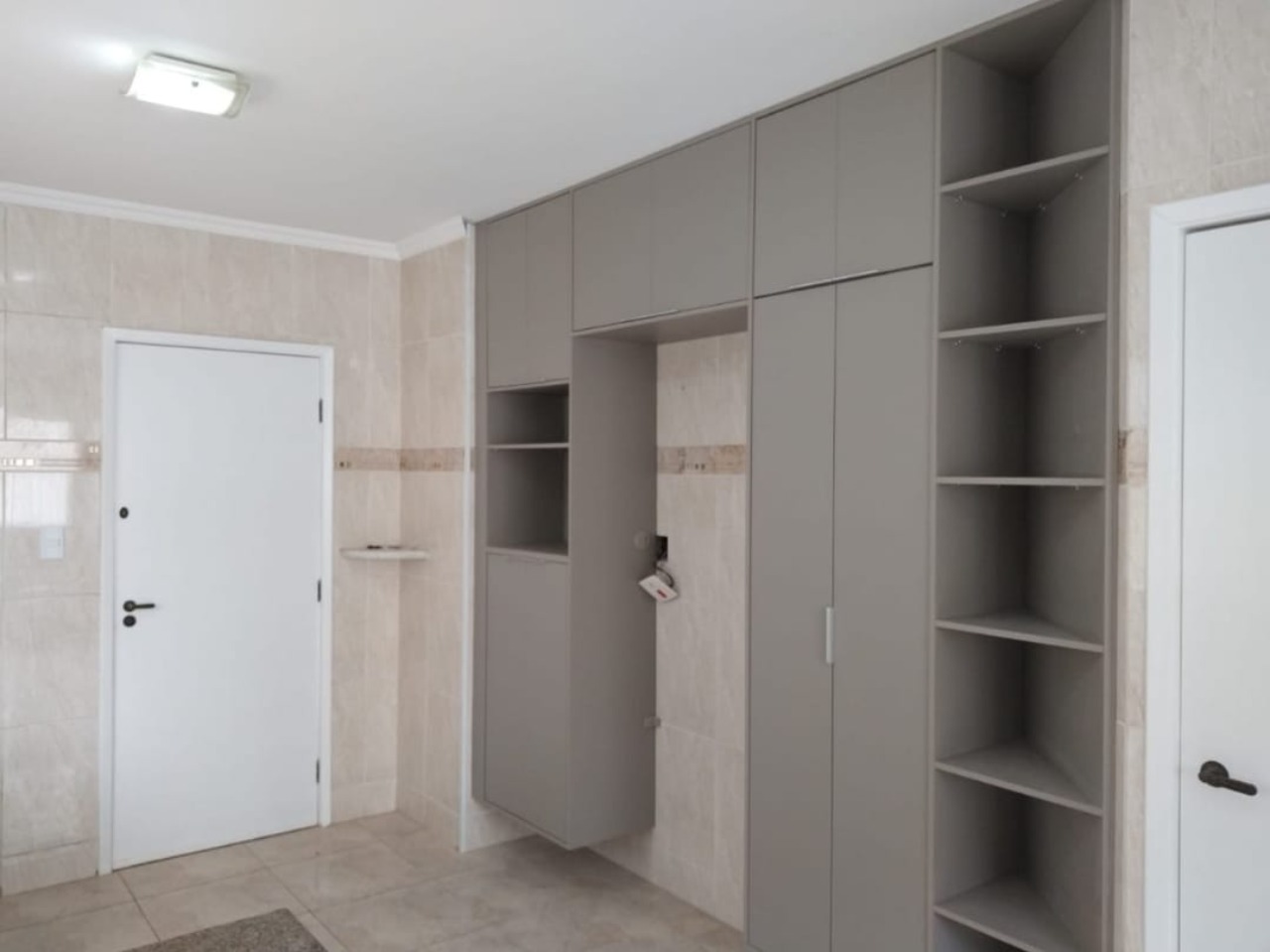 Casa à venda e aluguel com 5 quartos, 400m² - Foto 11