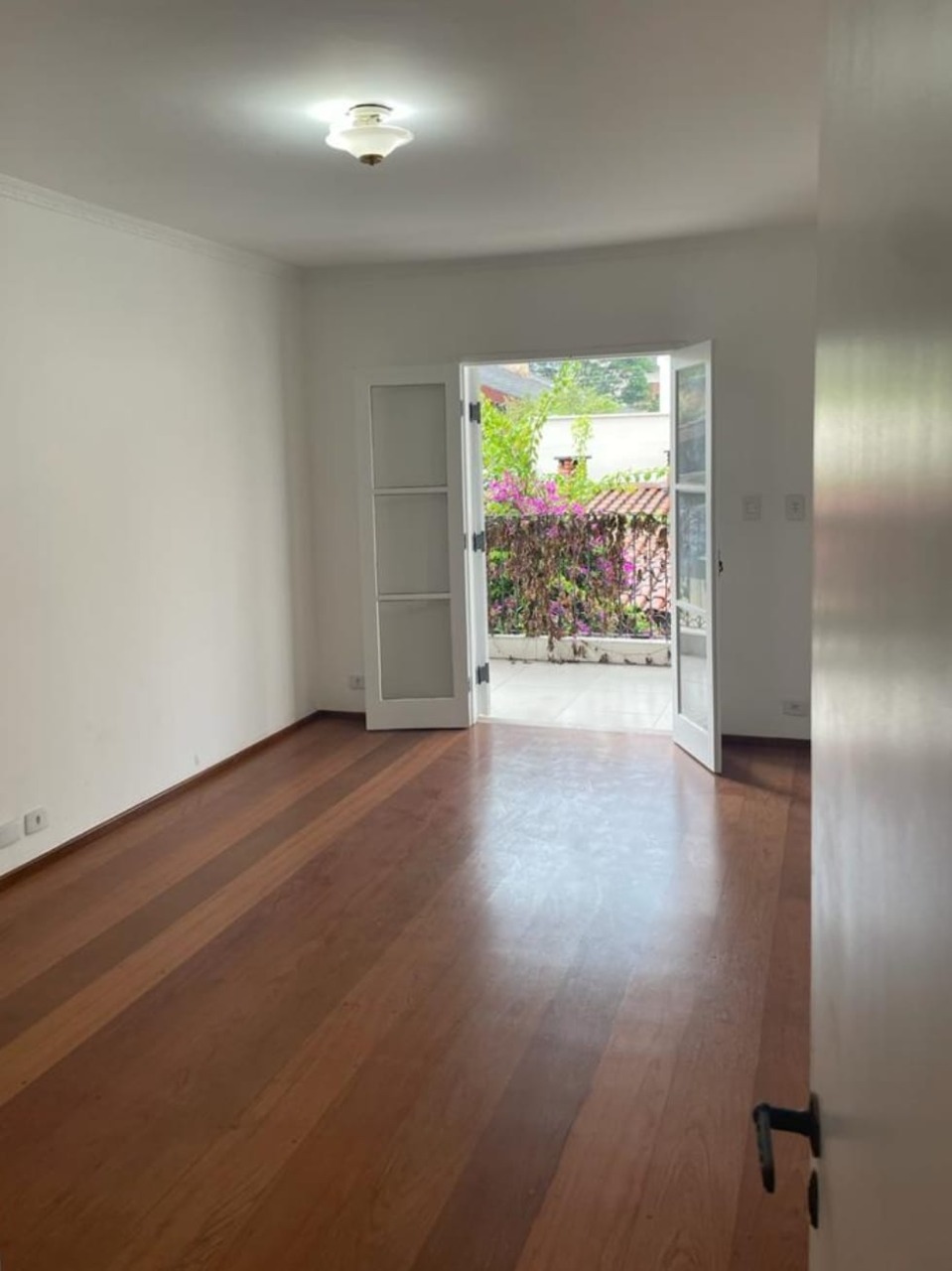 Casa à venda e aluguel com 5 quartos, 400m² - Foto 18