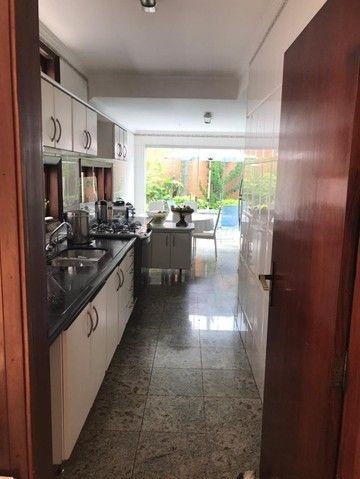 Casa à venda com 4 quartos, 310m² - Foto 9