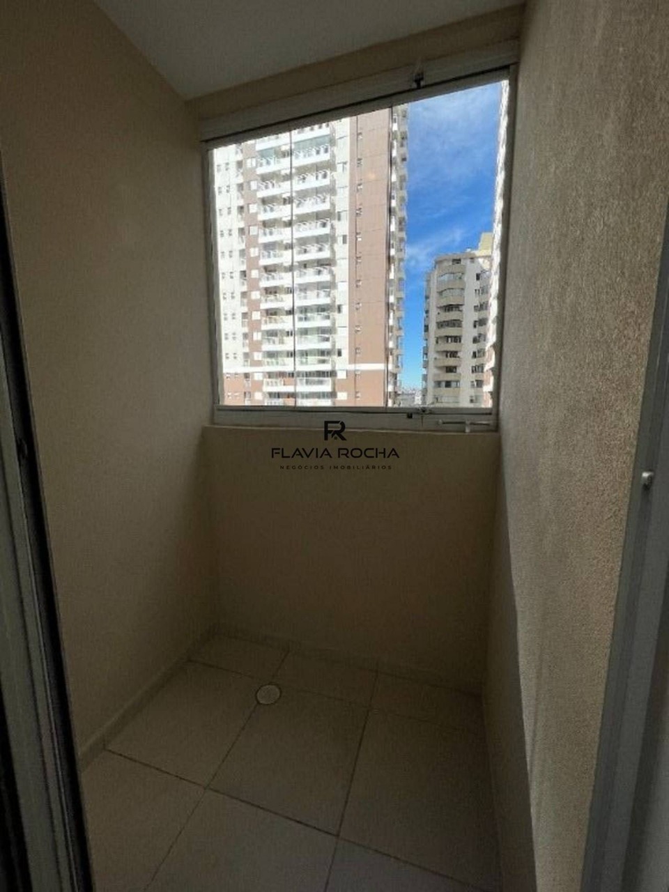 Apartamento para alugar com 2 quartos, 82m² - Foto 11