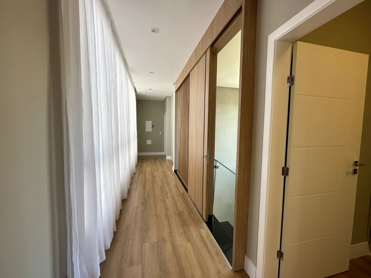 Casa de Condomínio à venda com 4 quartos, 400m² - Foto 18