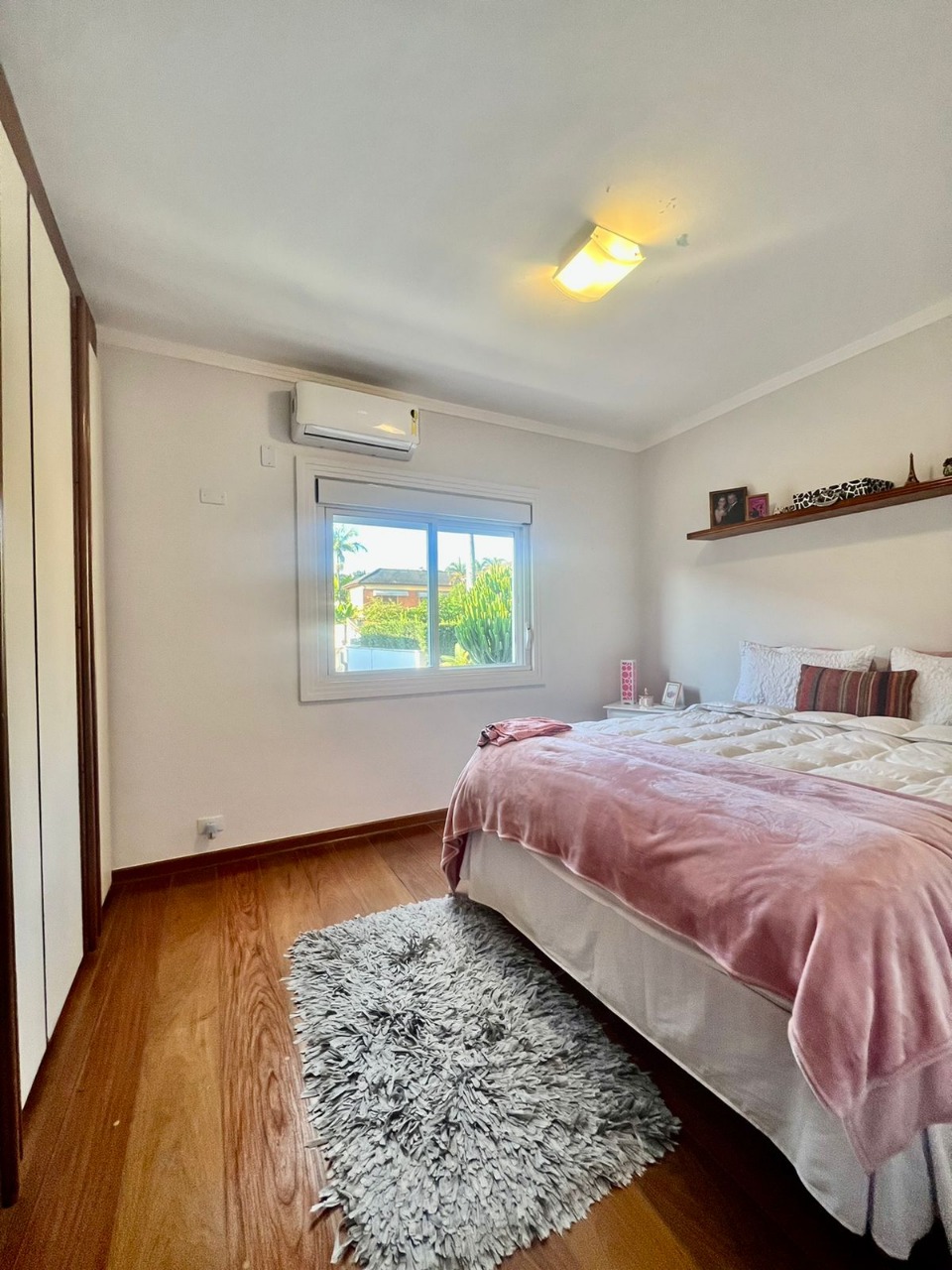 Casa de Condomínio para alugar com 3 quartos, 300m² - Foto 12