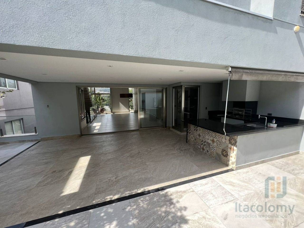 Casa de Condomínio à venda com 4 quartos, 430m² - Foto 8