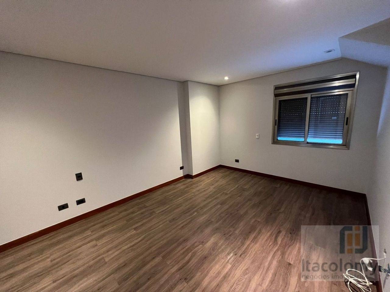 Casa de Condomínio à venda com 4 quartos, 430m² - Foto 18