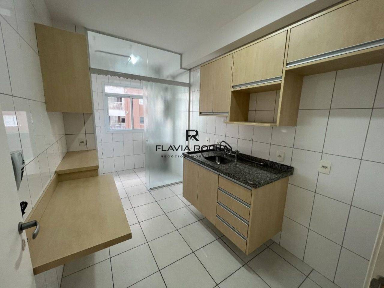 Apartamento para alugar com 2 quartos, 82m² - Foto 4