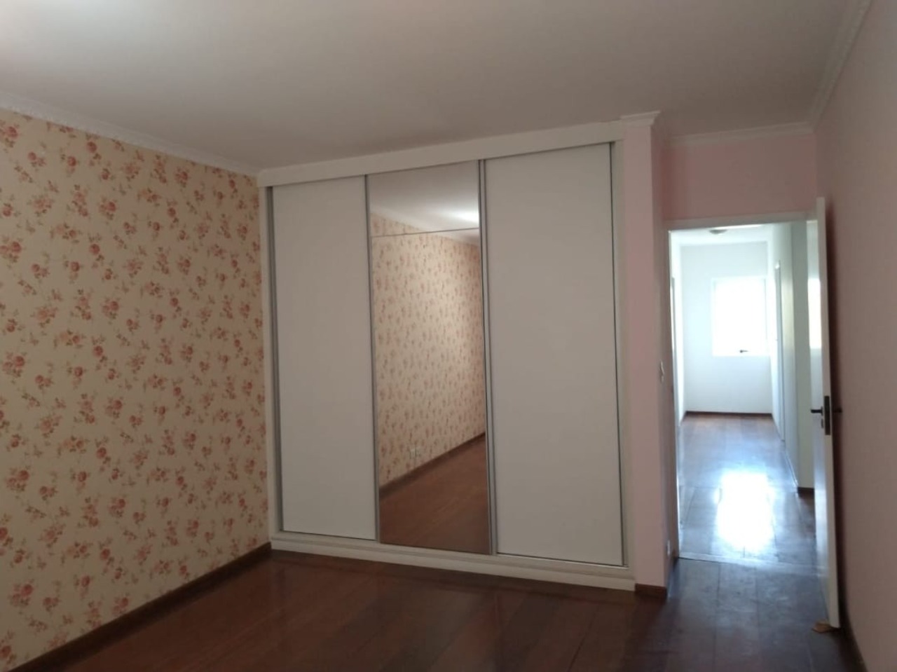 Casa à venda e aluguel com 5 quartos, 400m² - Foto 15