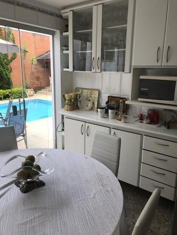 Casa à venda com 4 quartos, 310m² - Foto 10