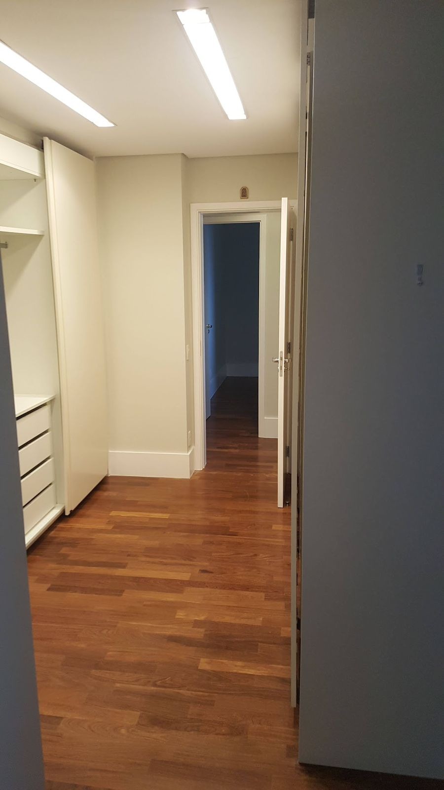 Apartamento para alugar com 3 quartos, 202m² - Foto 24