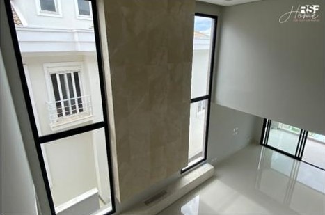 Casa de Condomínio à venda e aluguel com 4 quartos, 556m² - Foto 4