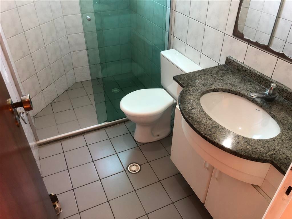 Apartamento para alugar com 3 quartos, 81m² - Foto 9