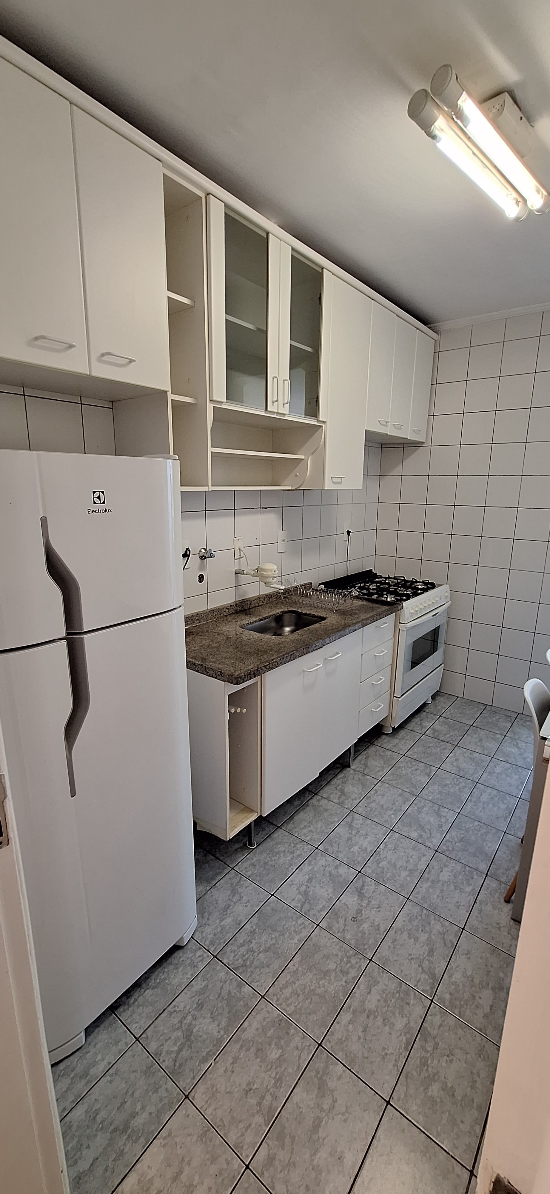 Apartamento à venda com 3 quartos, 78m² - Foto 3