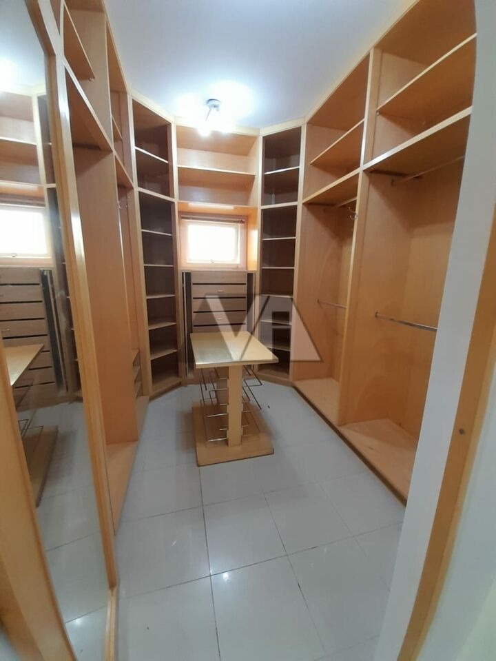 Casa de Condomínio à venda e aluguel com 5 quartos, 500m² - Foto 17