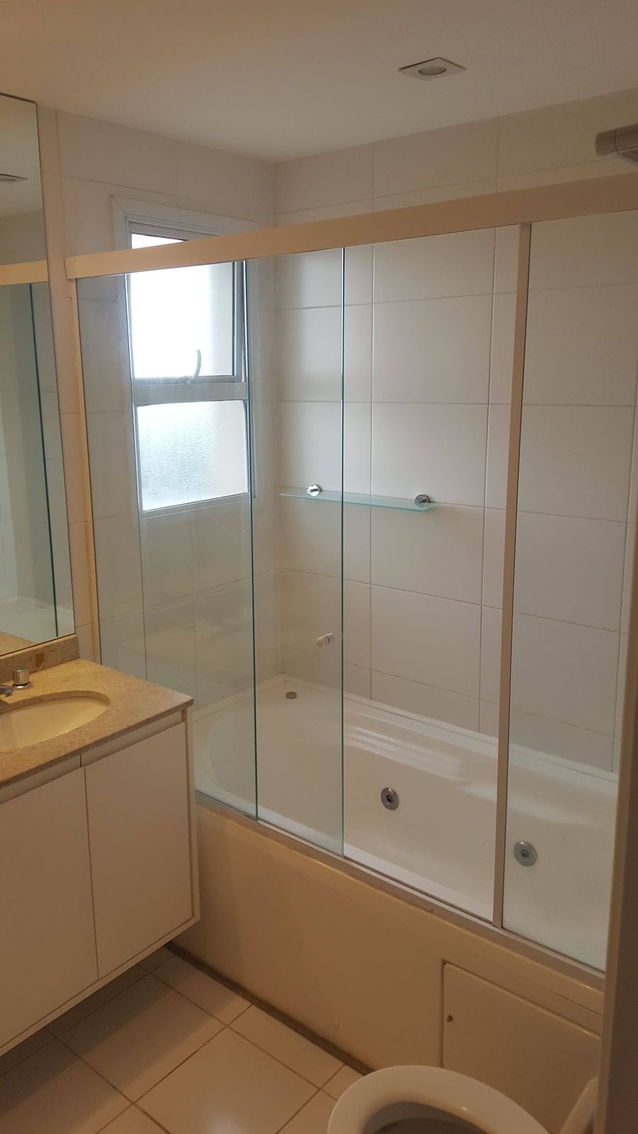 Apartamento para alugar com 3 quartos, 202m² - Foto 32