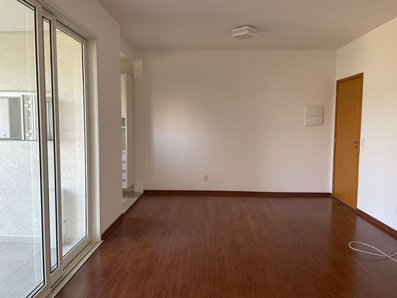 Apartamento à venda com 2 quartos, 73m² - Foto 2