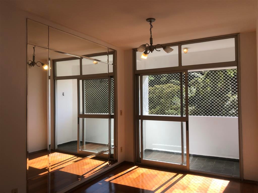 Apartamento para alugar com 3 quartos, 81m² - Foto 1