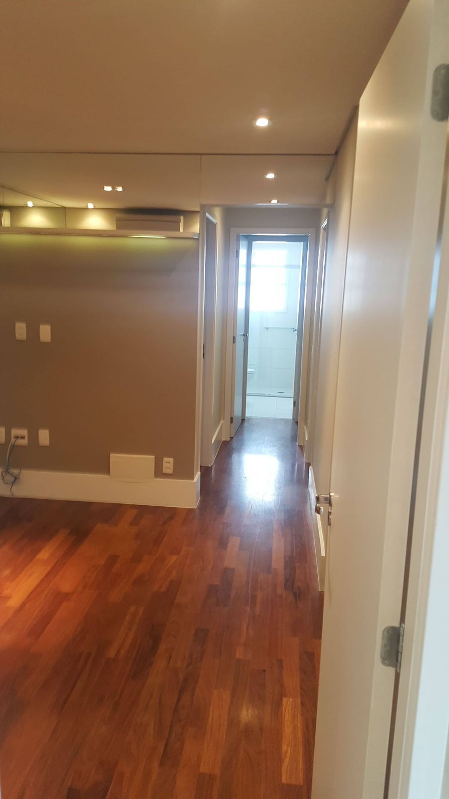 Apartamento para alugar com 3 quartos, 202m² - Foto 27