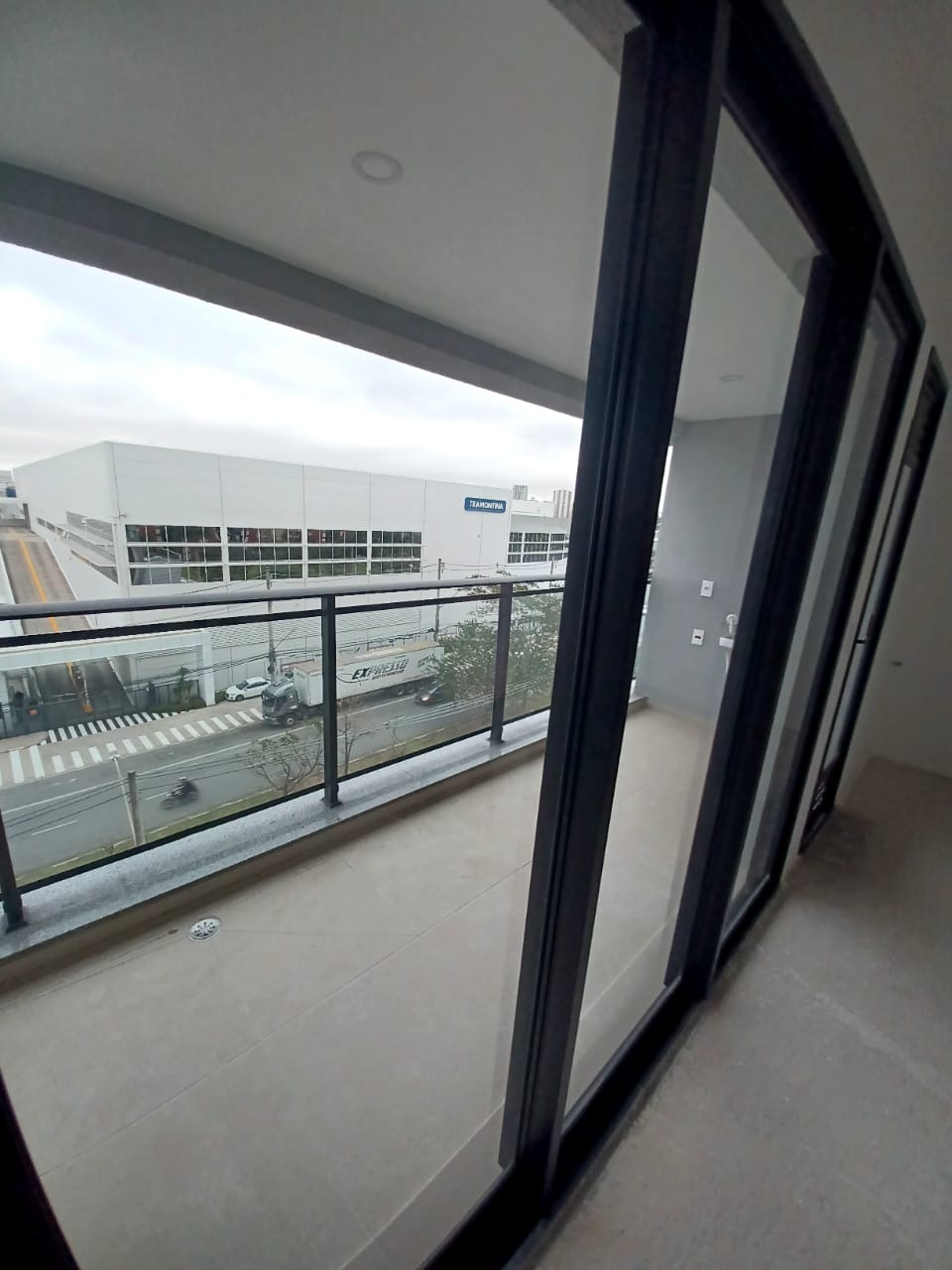 Apartamento à venda com 2 quartos, 75m² - Foto 7