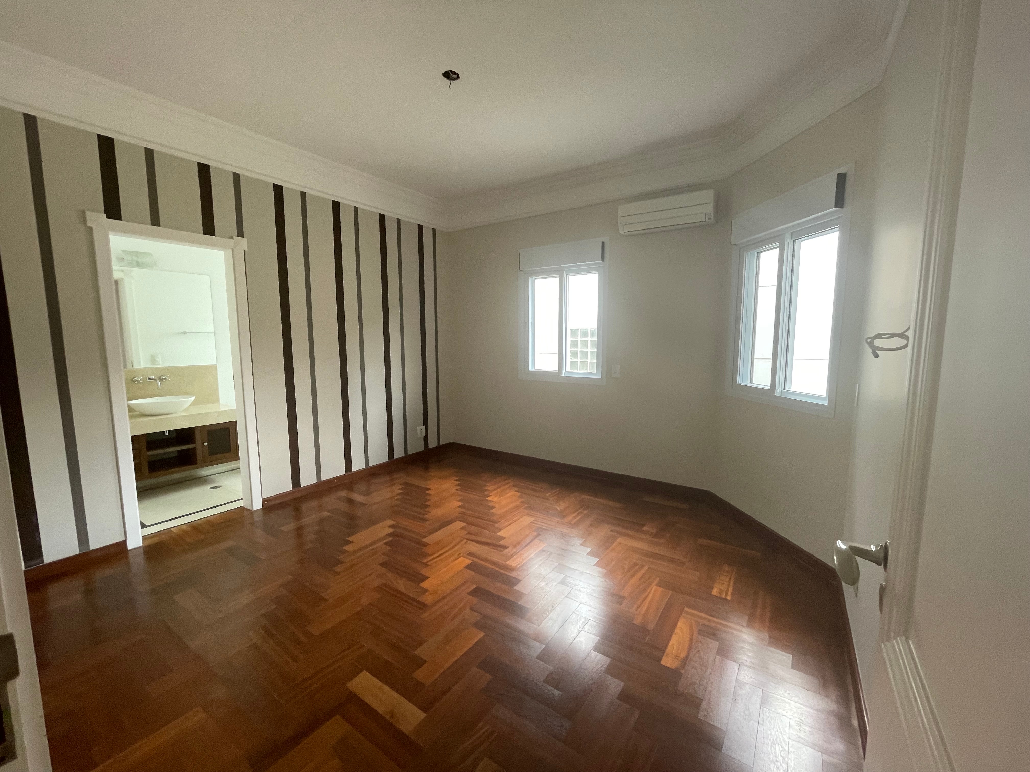 Casa à venda com 4 quartos, 1000m² - Foto 21