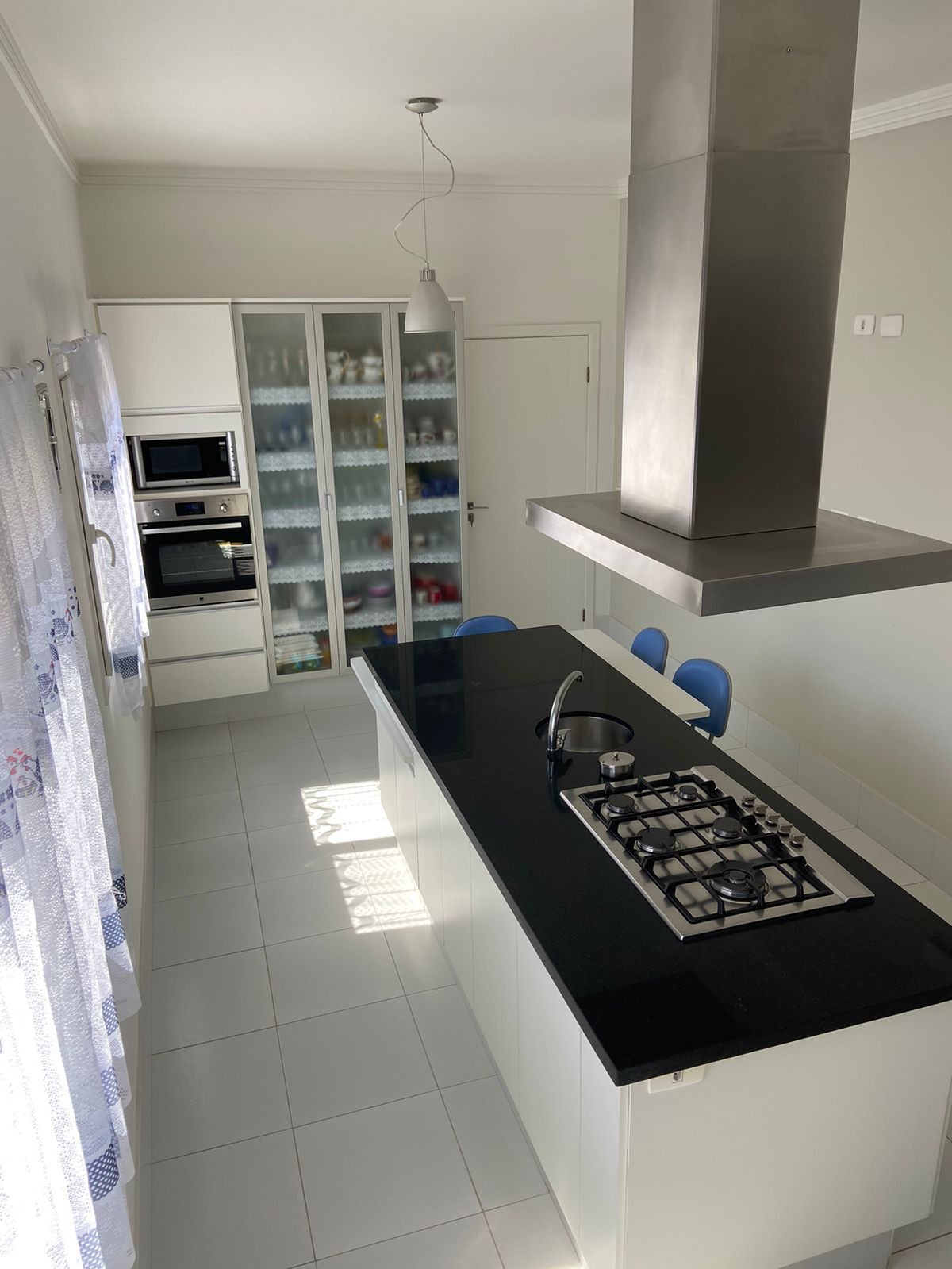 Casa de Condomínio à venda com 4 quartos, 340m² - Foto 12