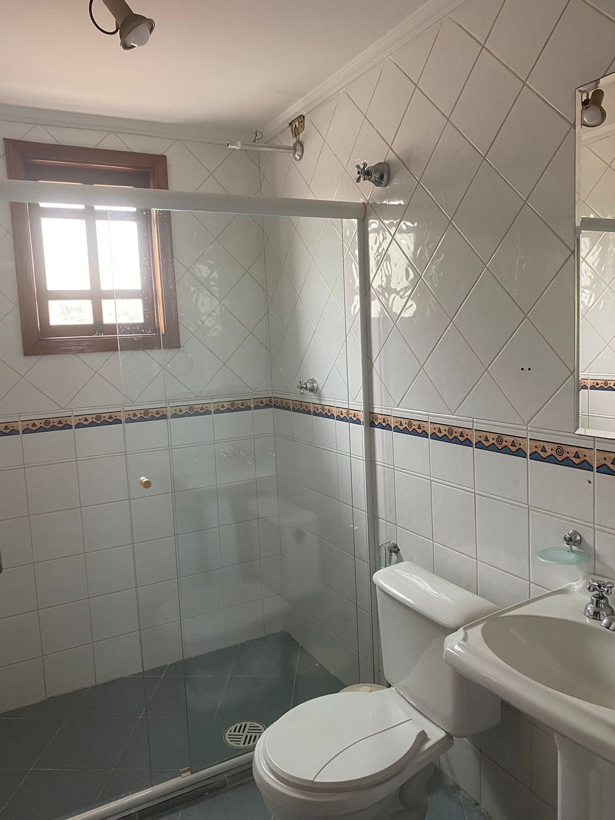 Casa à venda com 4 quartos, 380m² - Foto 25