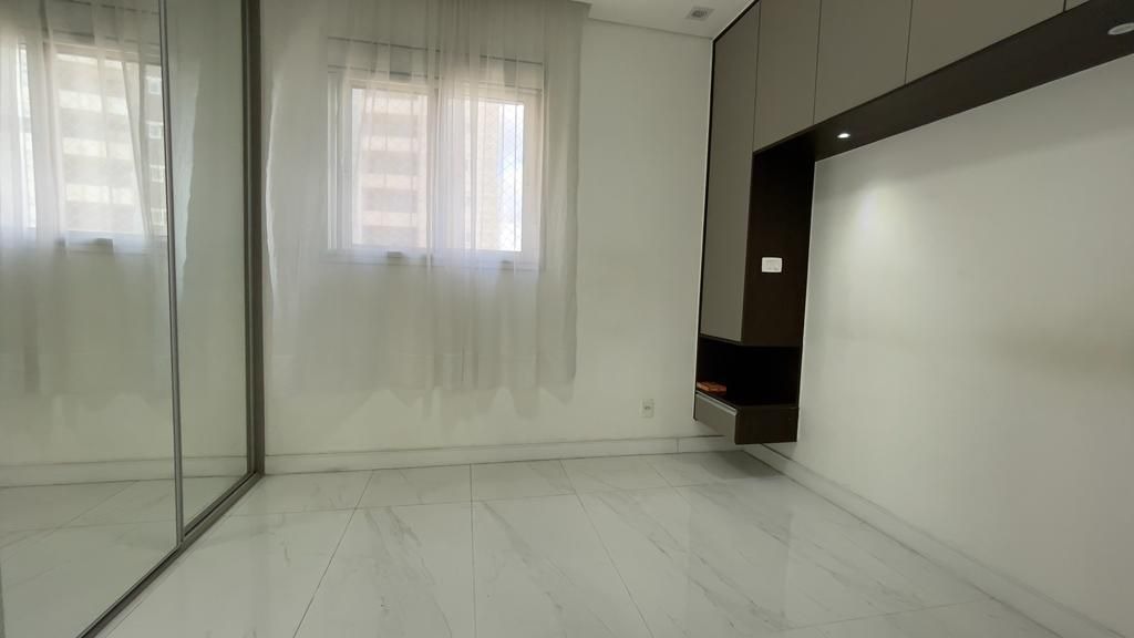 Apartamento para alugar com 3 quartos, 81m² - Foto 10