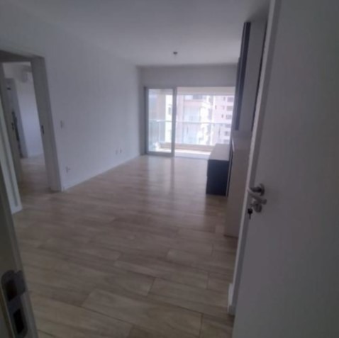 Apartamento à venda com 2 quartos, 80m² - Foto 3