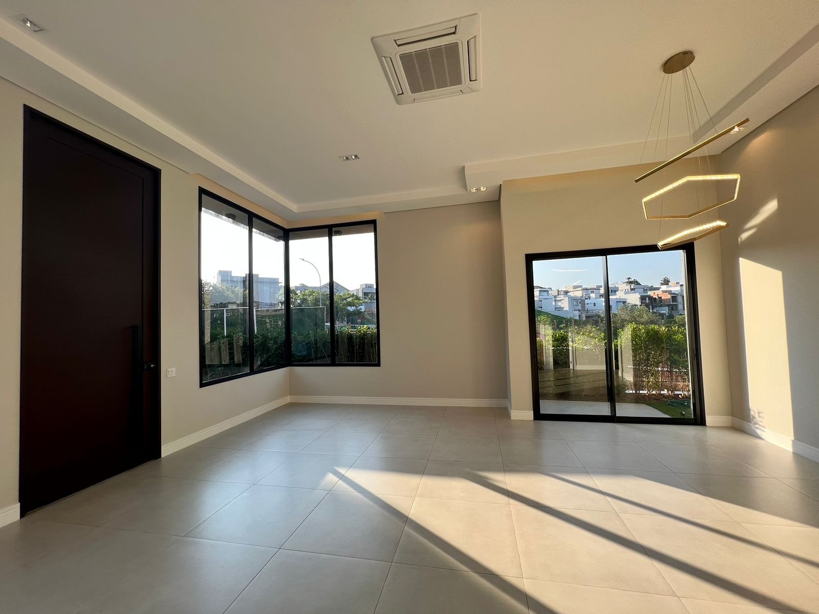 Casa à venda com 4 quartos, 428m² - Foto 7