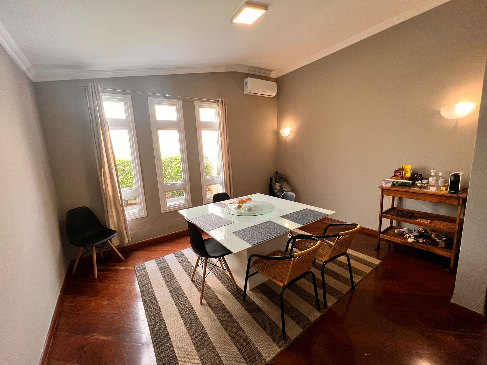 Casa à venda com 4 quartos, 315m² - Foto 11