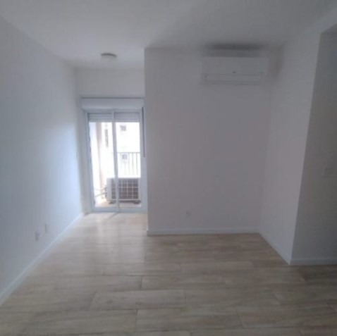 Apartamento à venda com 2 quartos, 80m² - Foto 13