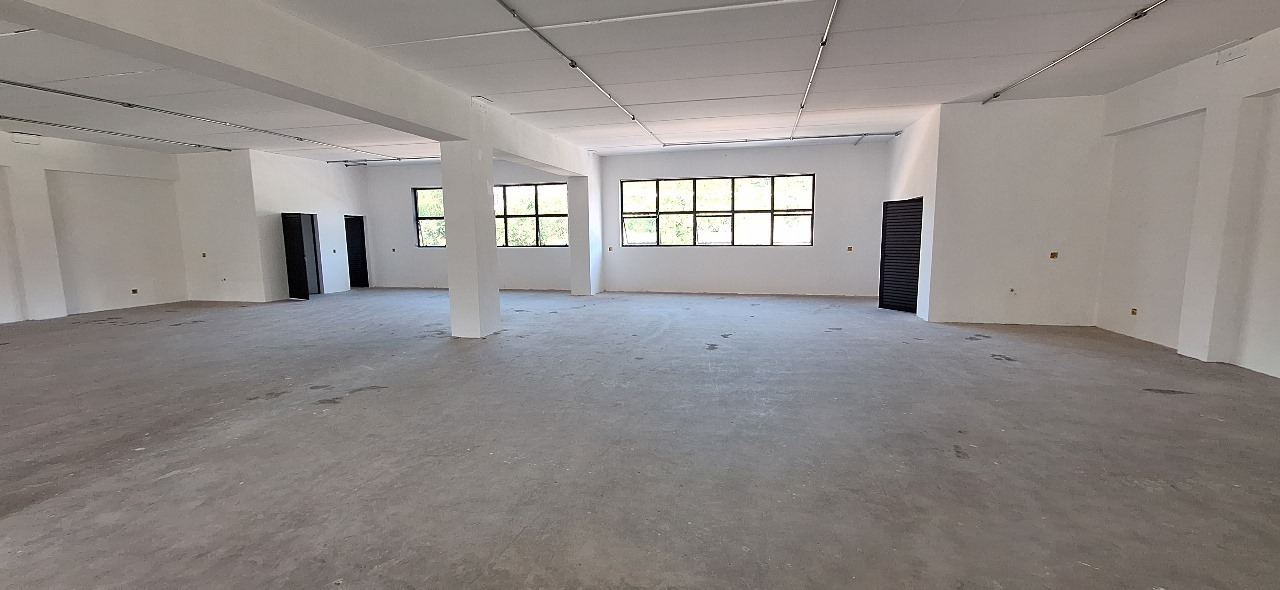 Depósito-Galpão-Armazém para alugar, 1500m² - Foto 2