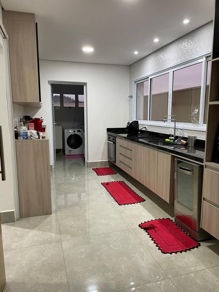 Casa de Condomínio à venda com 4 quartos, 310m² - Foto 4