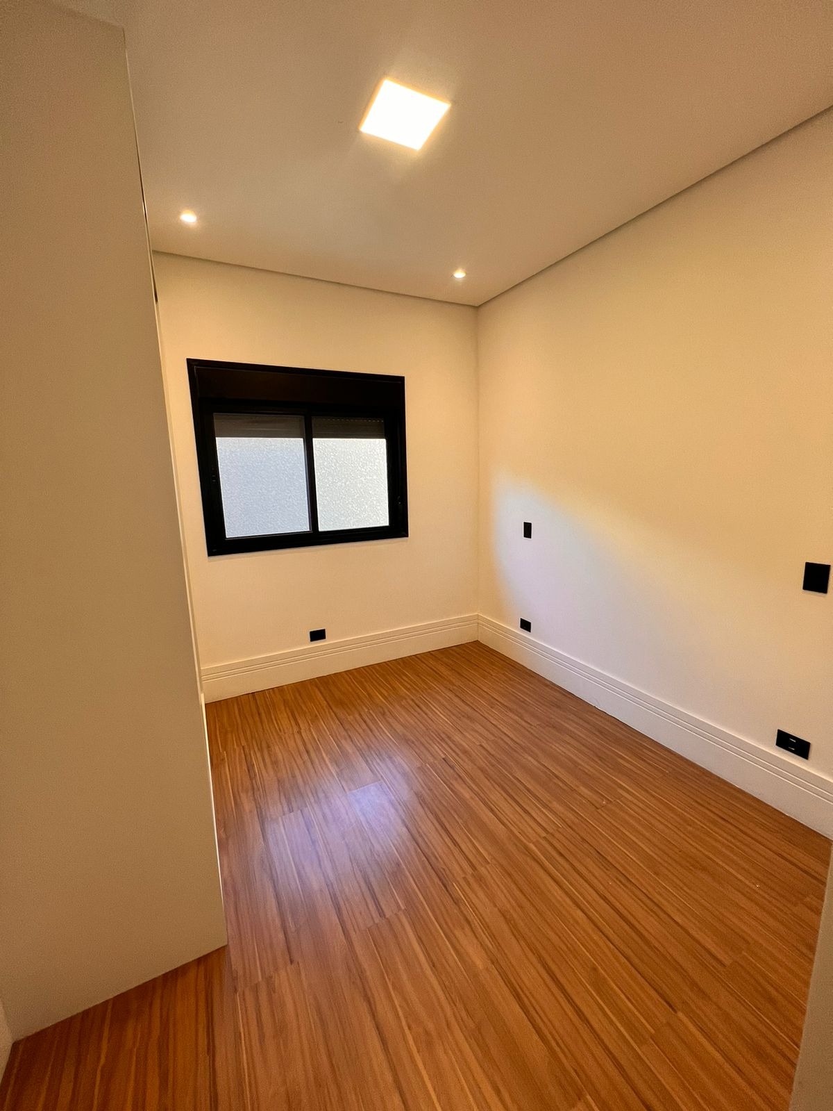 Casa de Condomínio à venda com 4 quartos, 200m² - Foto 26