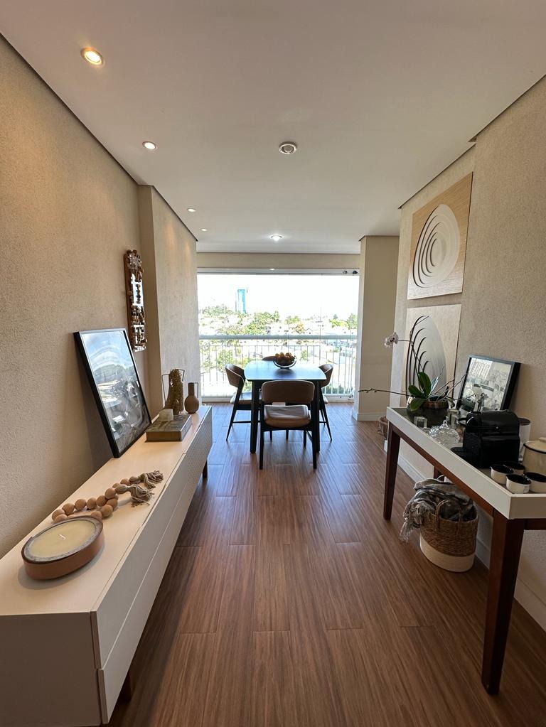 Apartamento à venda com 2 quartos, 79m² - Foto 2